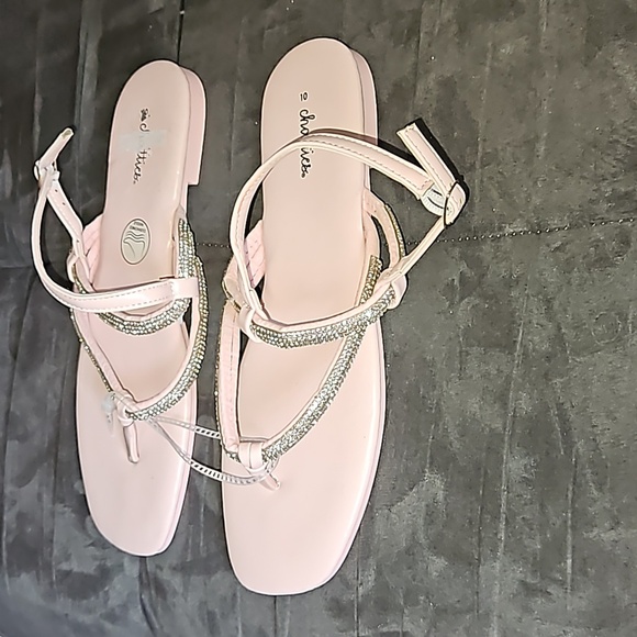 Chatties Light Pink Silver Rhinestone Adjustable Strap Open Toe Thong Sandal 10 - Picture 4 of 7